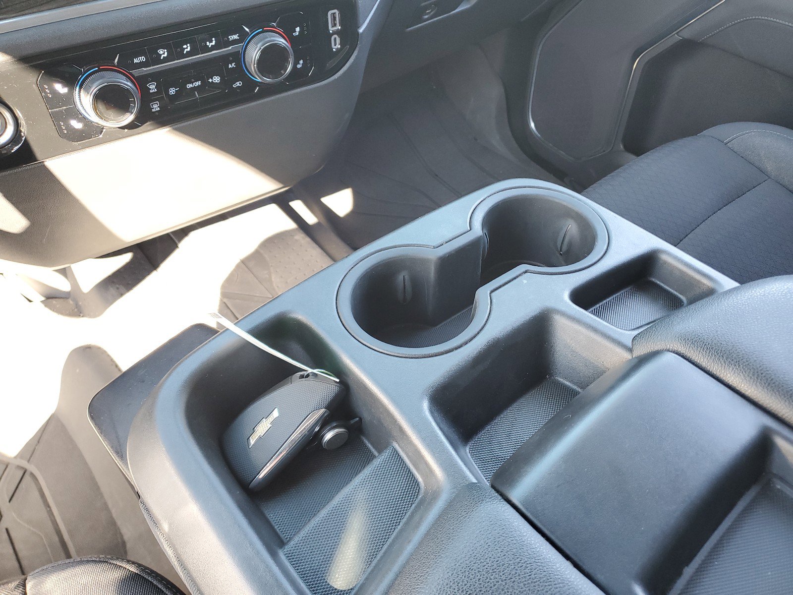 Used 2023 Chevrolet Silverado 1500 LT image 25