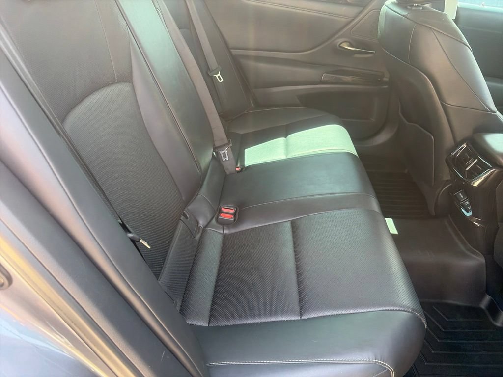 Used 2019 Lexus ES 300h w/ Premium Package FWD image 15