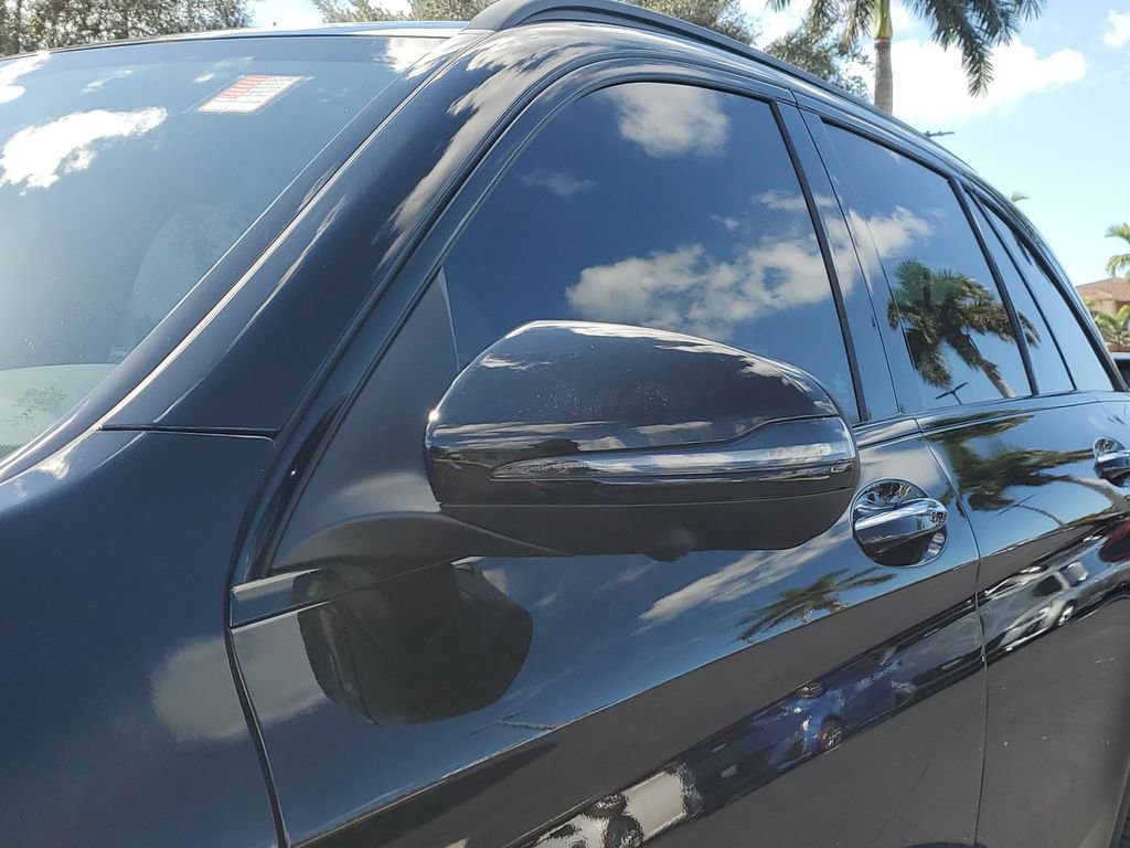 Used 2022 Mercedes-Benz GLC 300 image 12