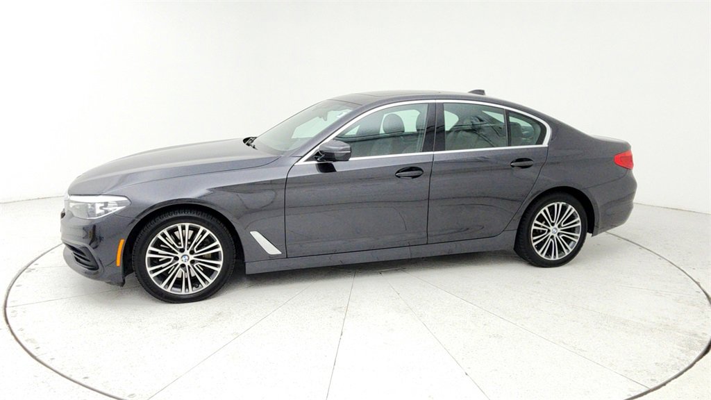 Used 2019 BMW 540i image 2