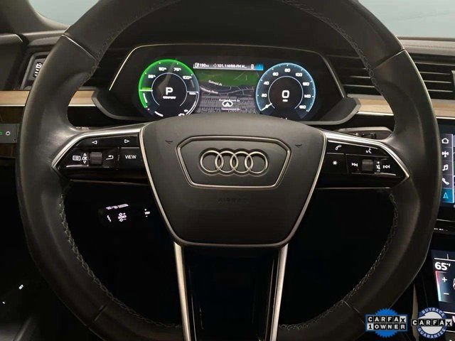 Used 2024 Audi Q8 e-tron Premium image 42