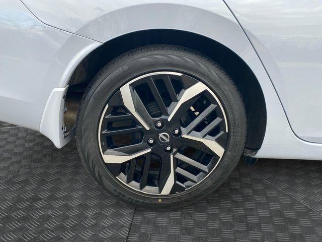 Used 2024 Nissan Versa SR w/ Trunk Package image 34