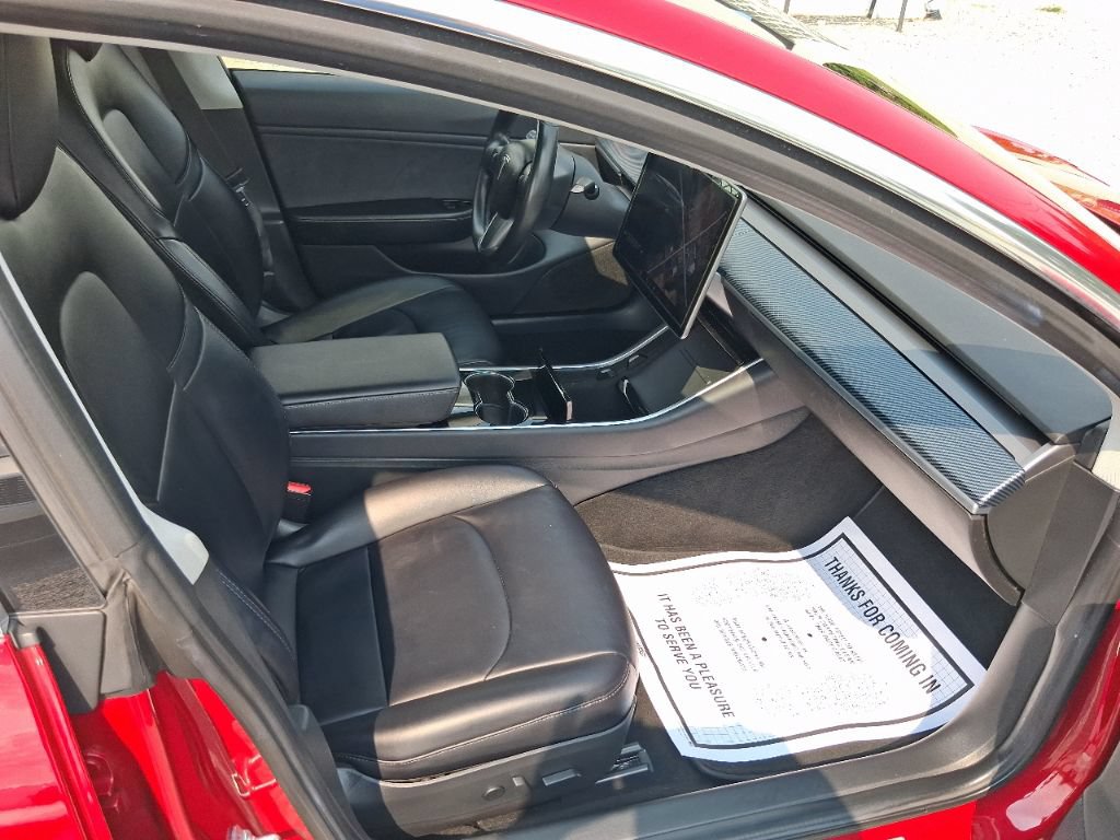 Used 2018 Tesla Model 3 RWD image 7