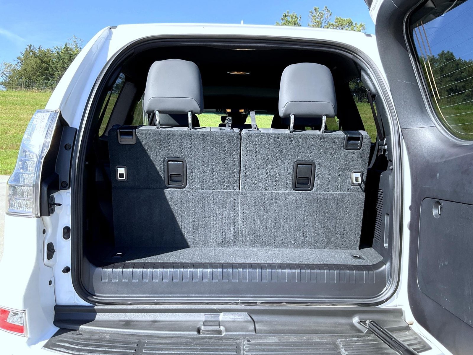 Used 2021 Lexus GX 460 Premium w/ Premium Package AWD/4WD image 24