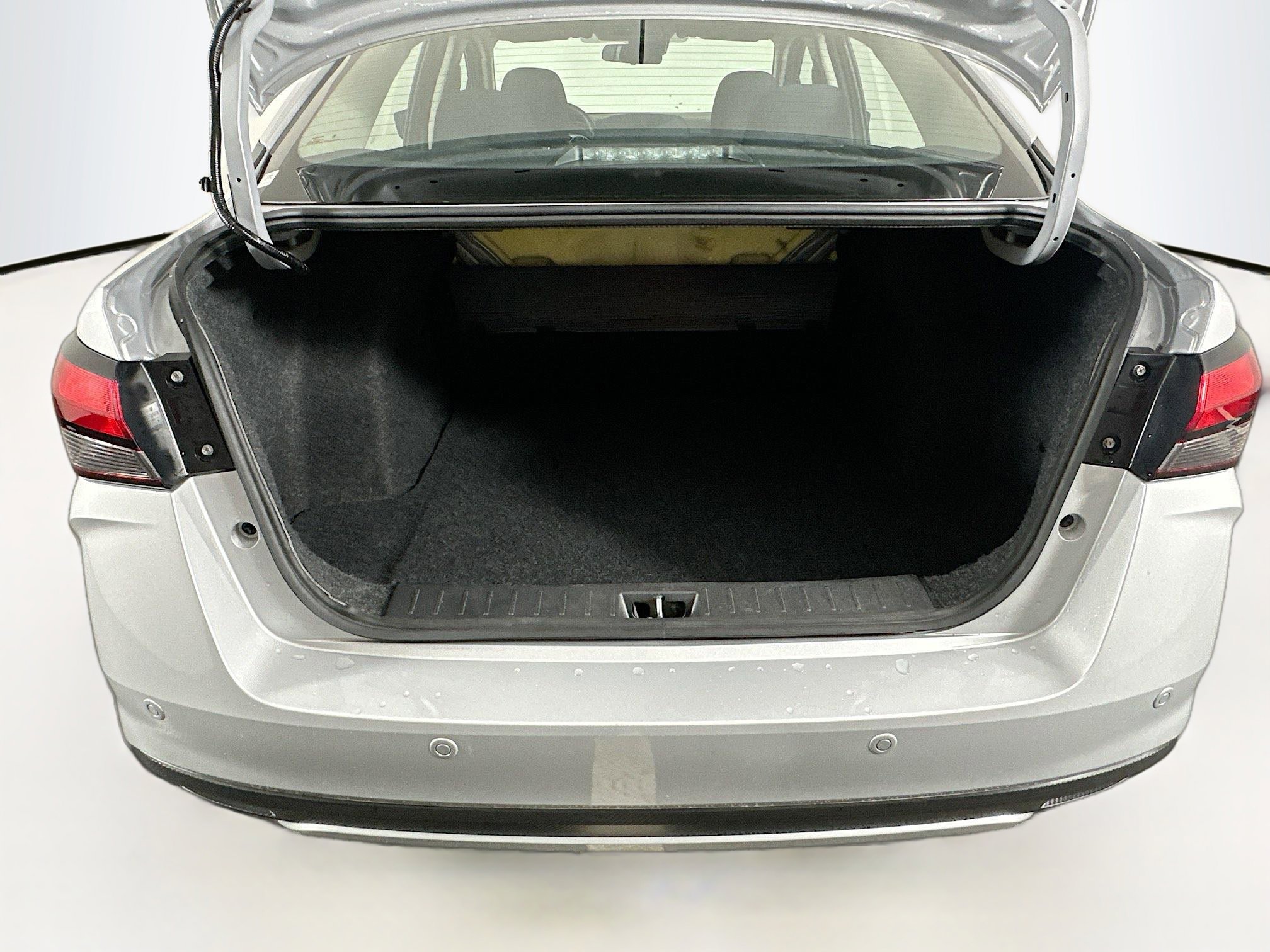 Used 2024 Nissan Versa S image 25