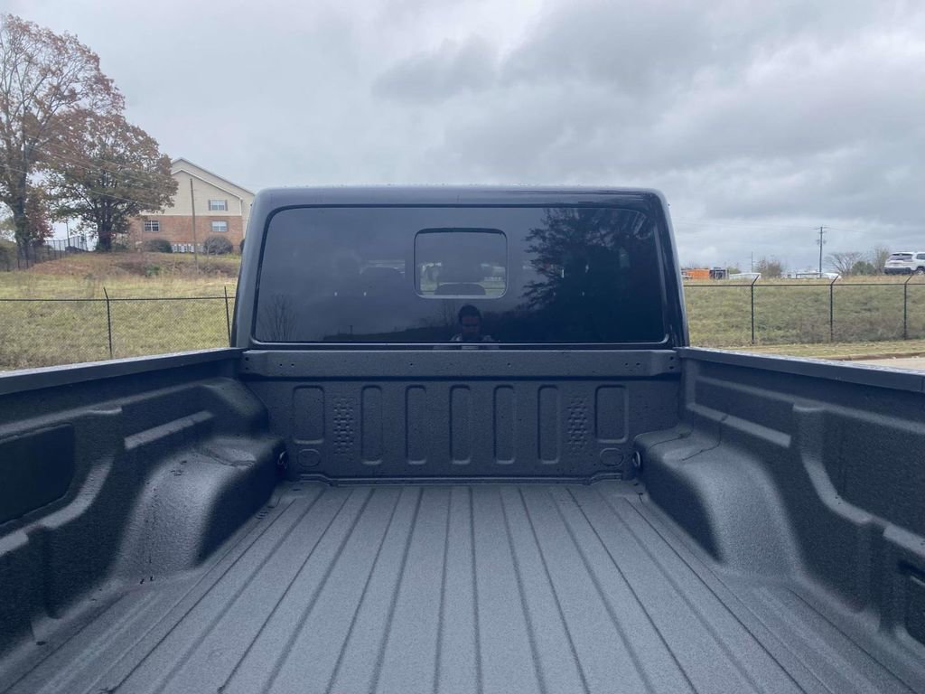 New 2026 Jeep Gladiator Rubicon AWD/4WD image 9