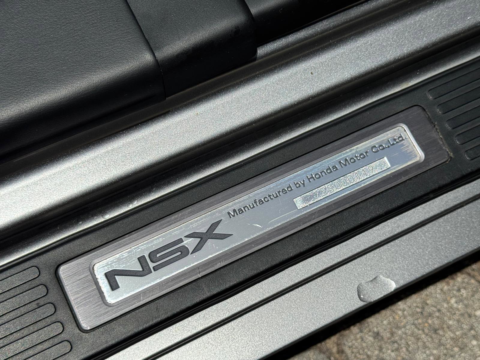 Used 2005 Acura NSX T image 43