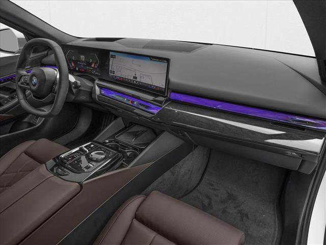 New 2025 BMW 540i xDrive w/ M Sport Package image 11
