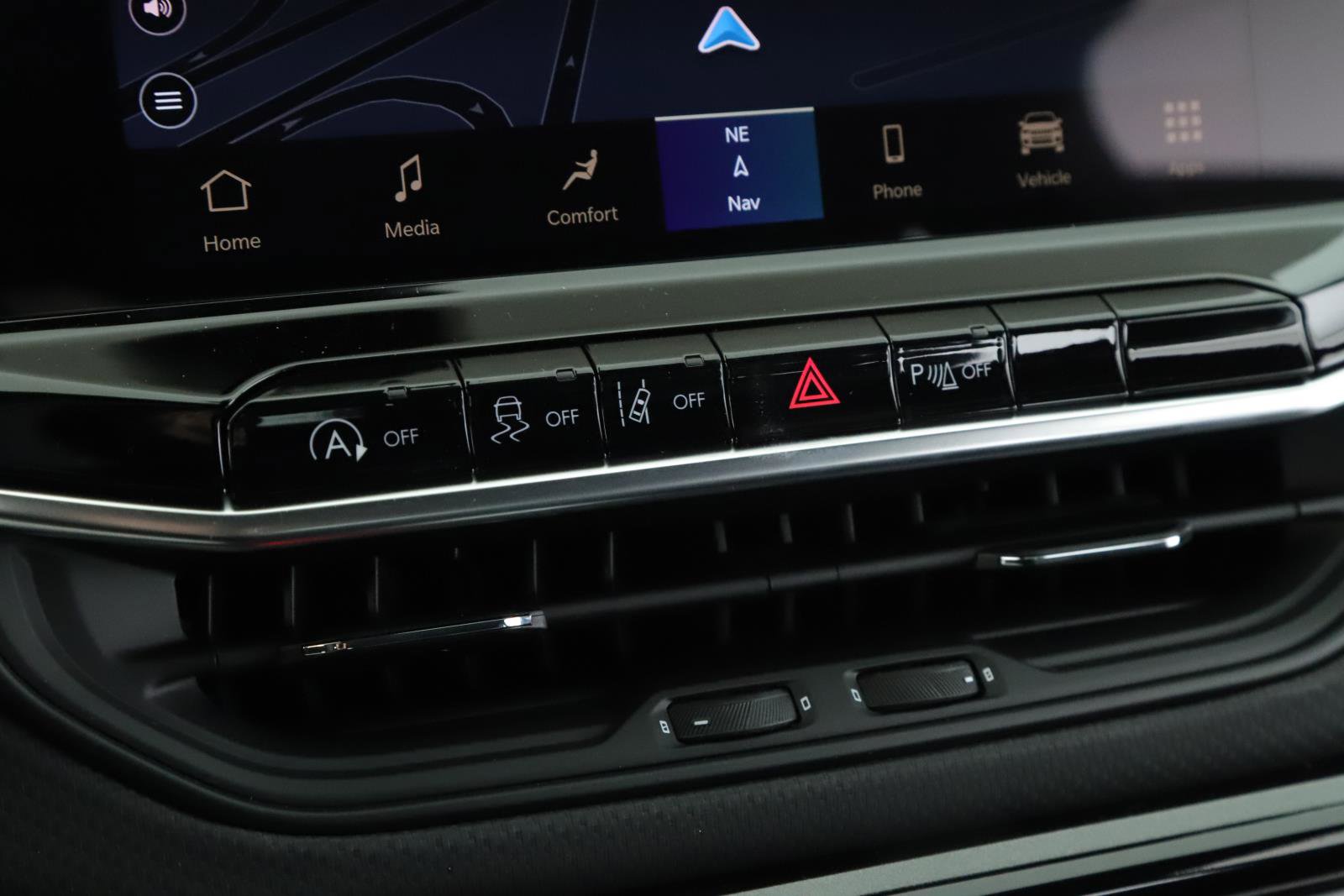 New 2026 Jeep Compass Limited w/ Sun, Sound & Navigation Group image 14