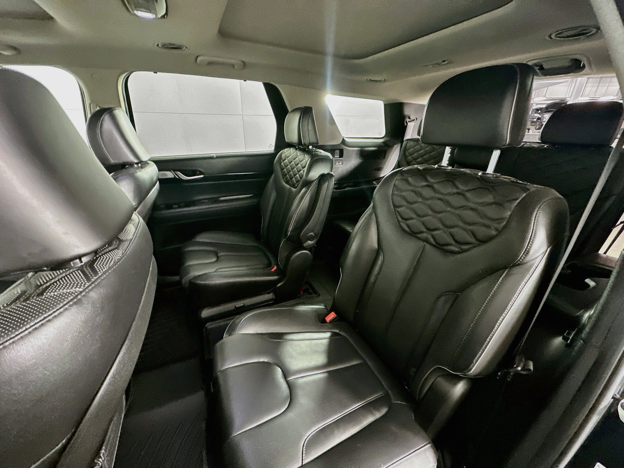 Used 2021 Hyundai Palisade Limited w/ Cargo Package FWD image 29