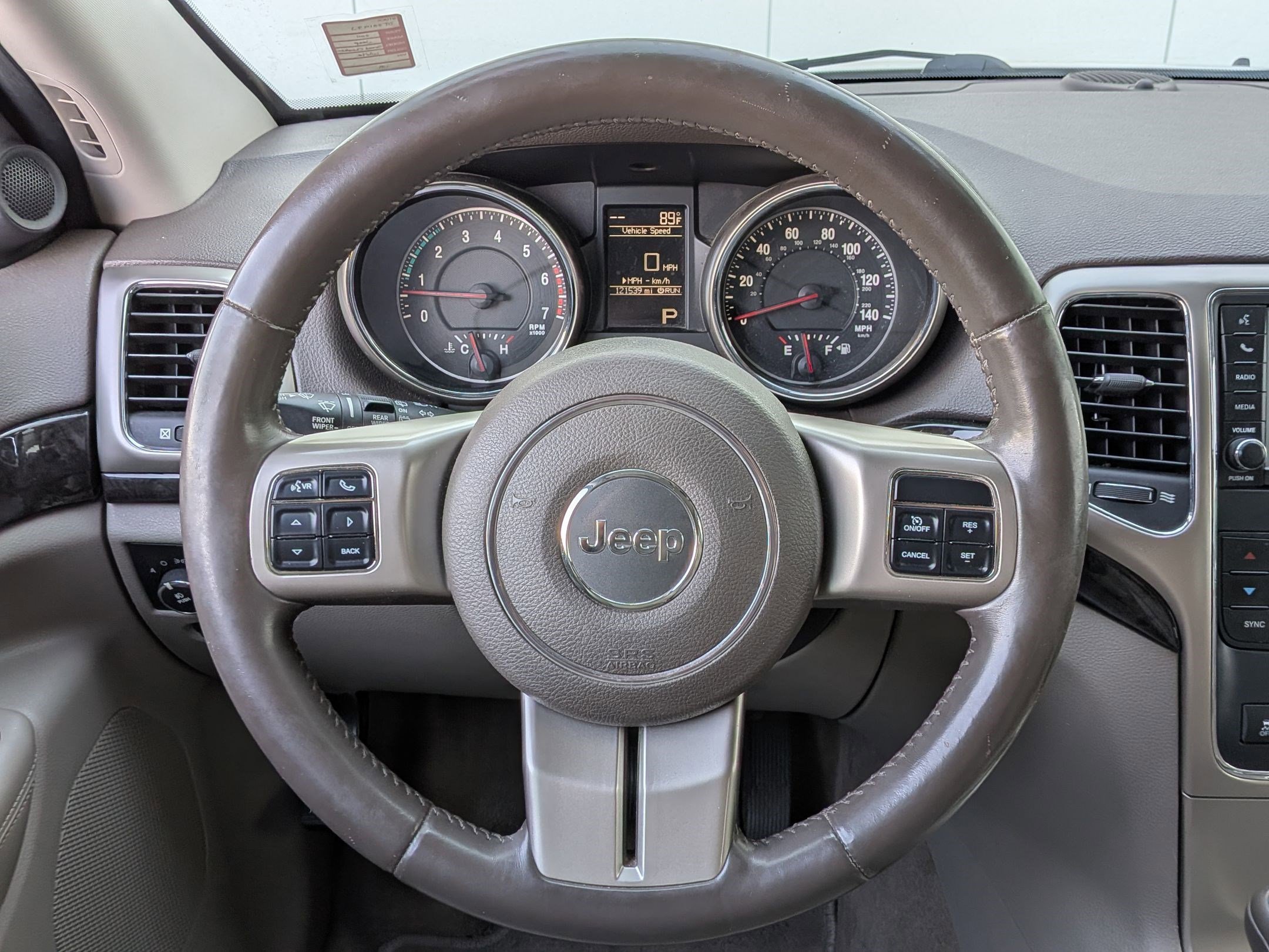 Used 2011 Jeep Grand Cherokee Laredo AWD/4WD image 14