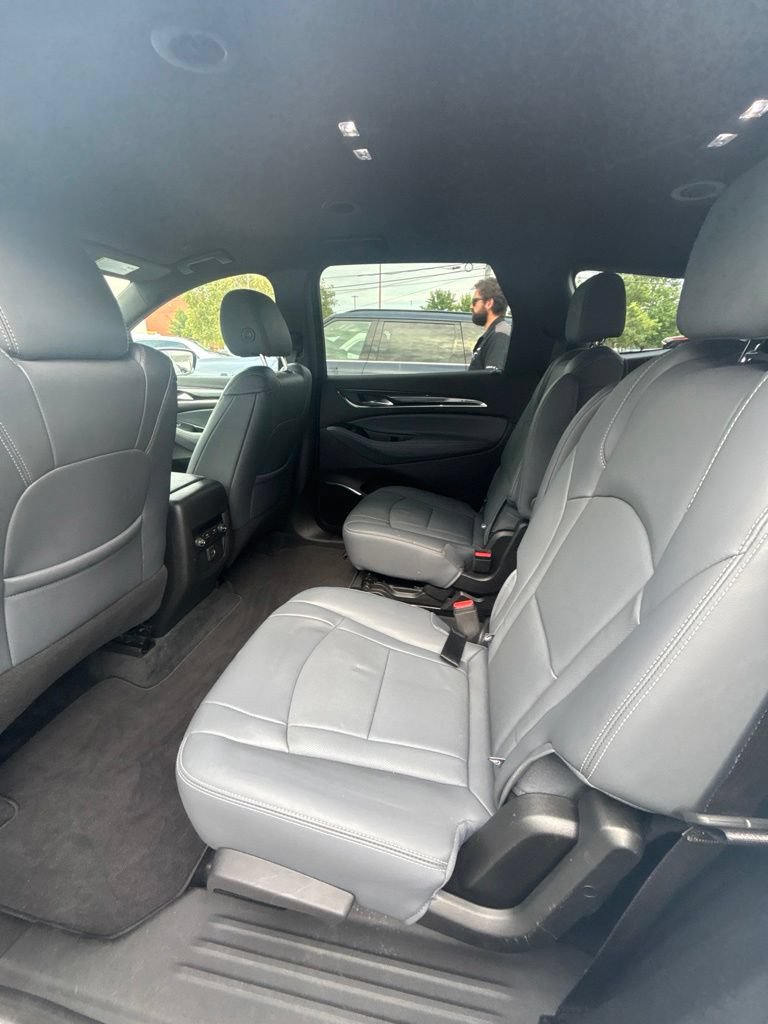 Used 2023 Buick Enclave Essence FWD image 17