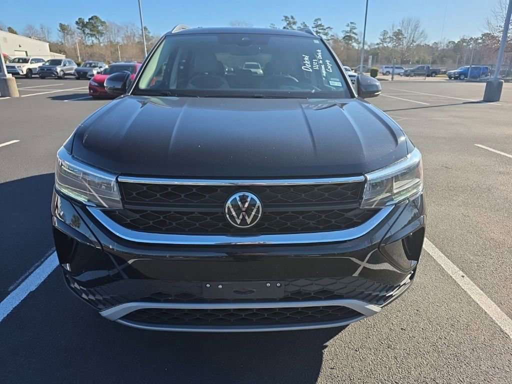 Used 2024 Volkswagen Taos SE image 16