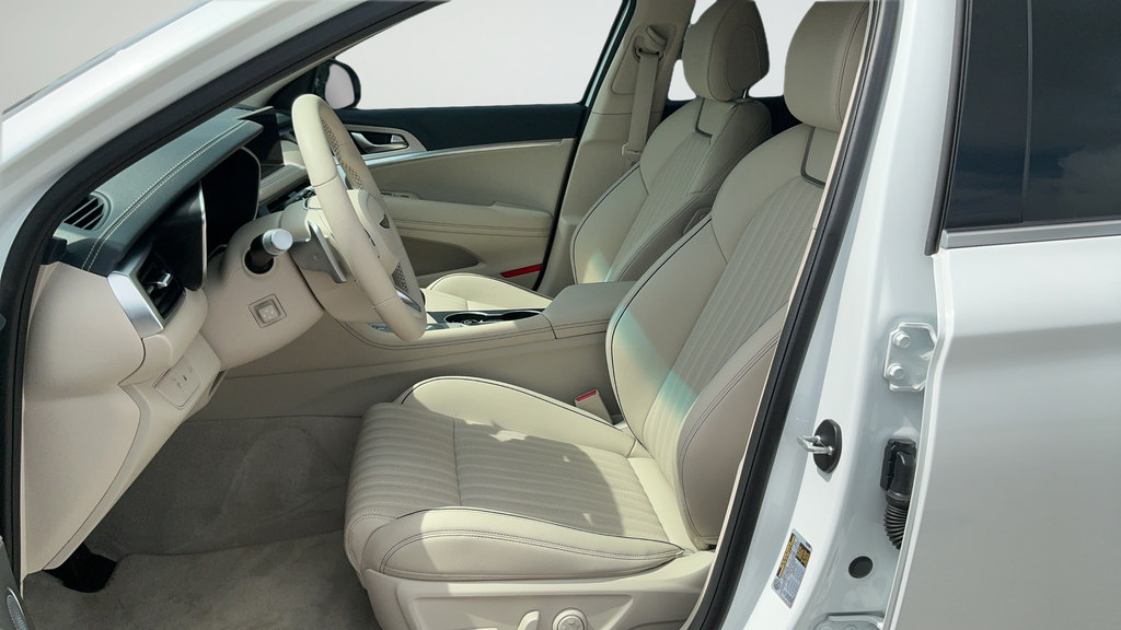 Used 2026 Genesis G70 2.5T Prestige RWD image 17