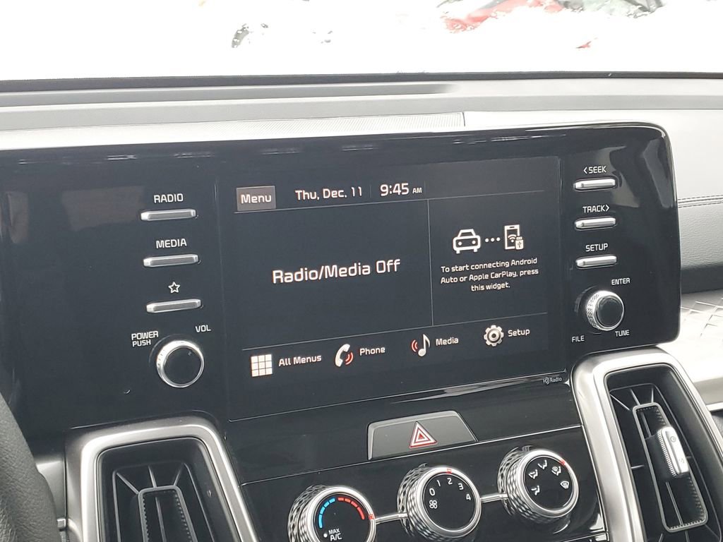 Used 2023 Kia Sorento LX image 18