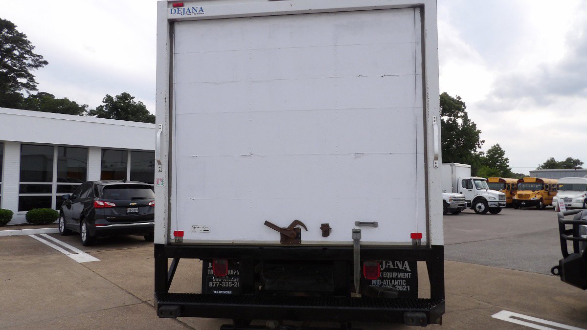 Used 2014 Ford F550 2WD Regular Cab Super Duty image 3