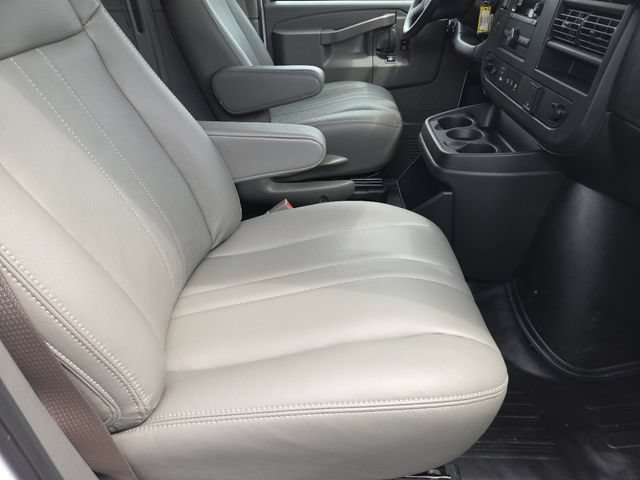 New 2025 GMC Savana 3500 Extended w/ Driver Convenience Package RWD image 20