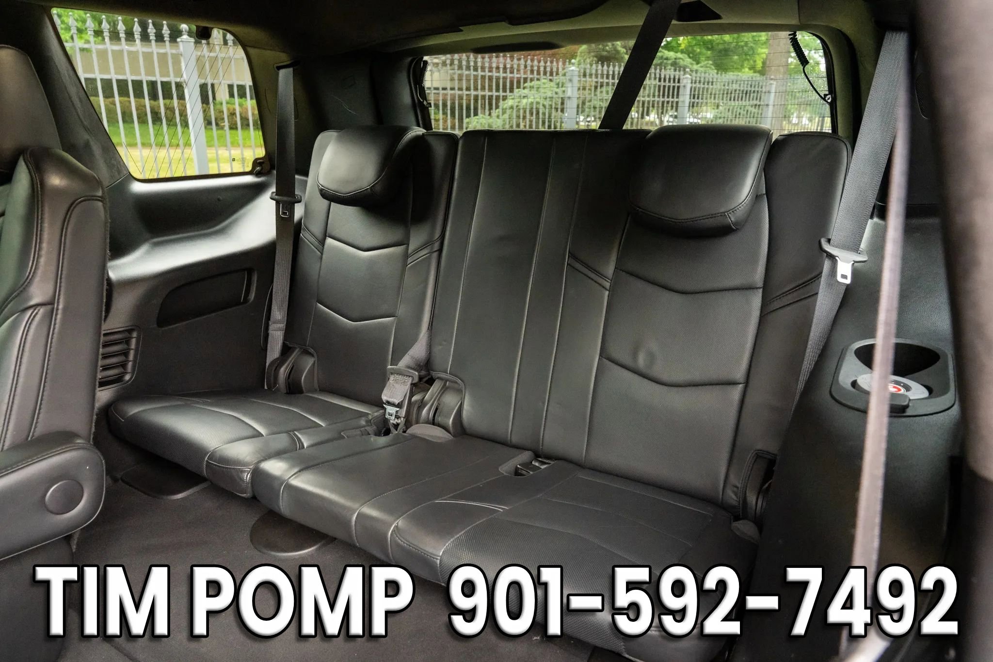 Used 2018 Cadillac Escalade Platinum AWD/4WD image 15