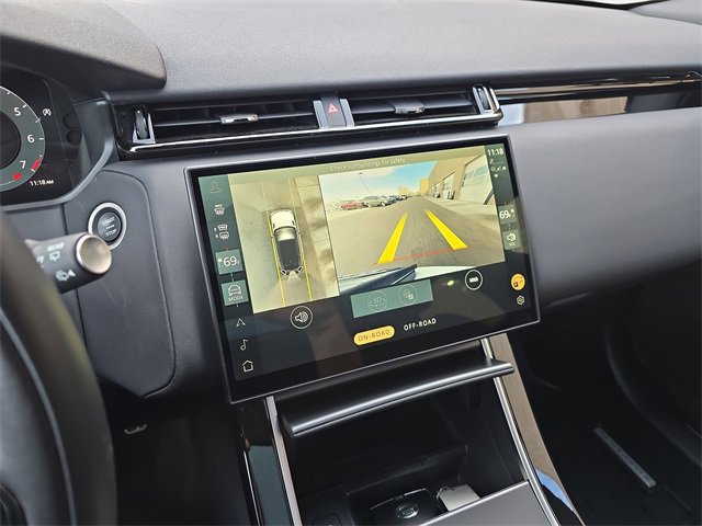 Used 2025 Land Rover Range Rover Velar Dynamic SE image 23