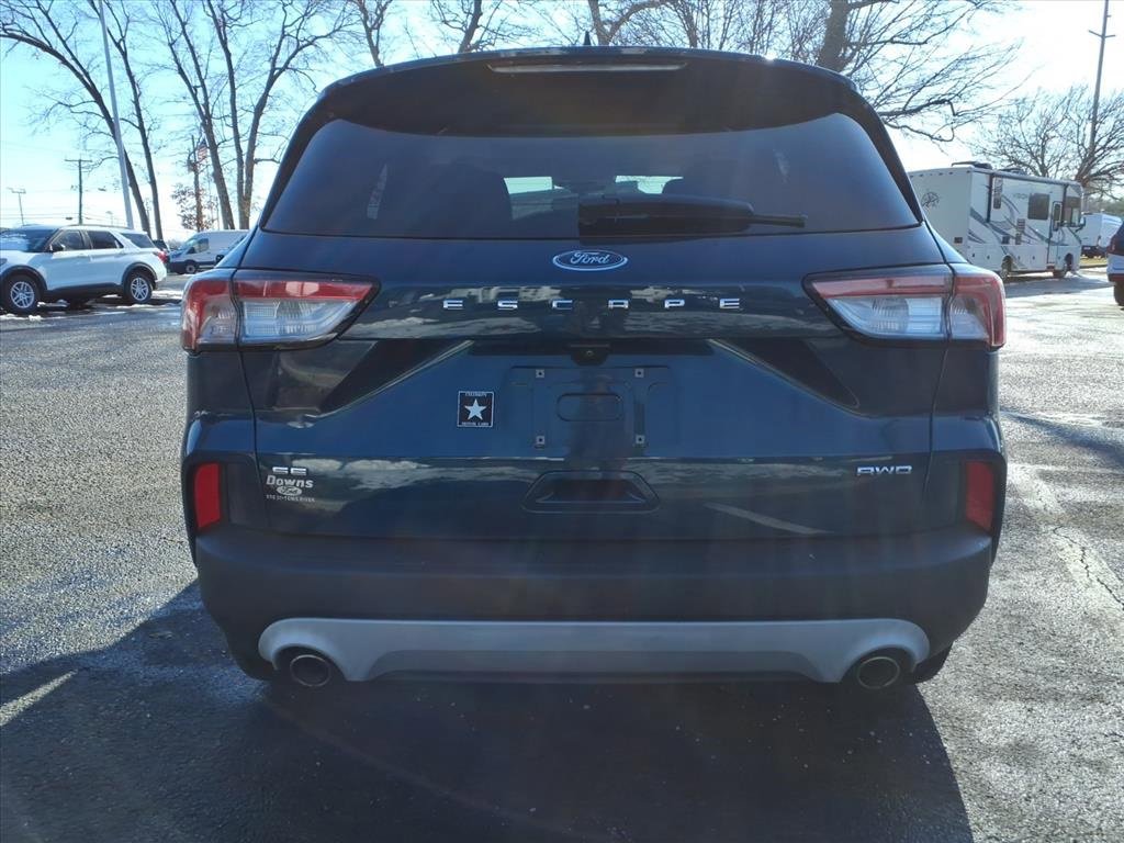 Certified 2020 Ford Escape SE image 3