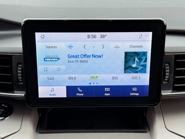 Used 2023 Ford Explorer XLT w/ Equipment Group 202A image 5