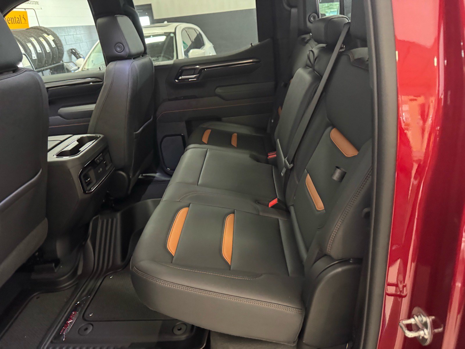 New 2026 GMC Sierra 1500 AT4 w/ AT4 Premium Package AWD/4WD image 10