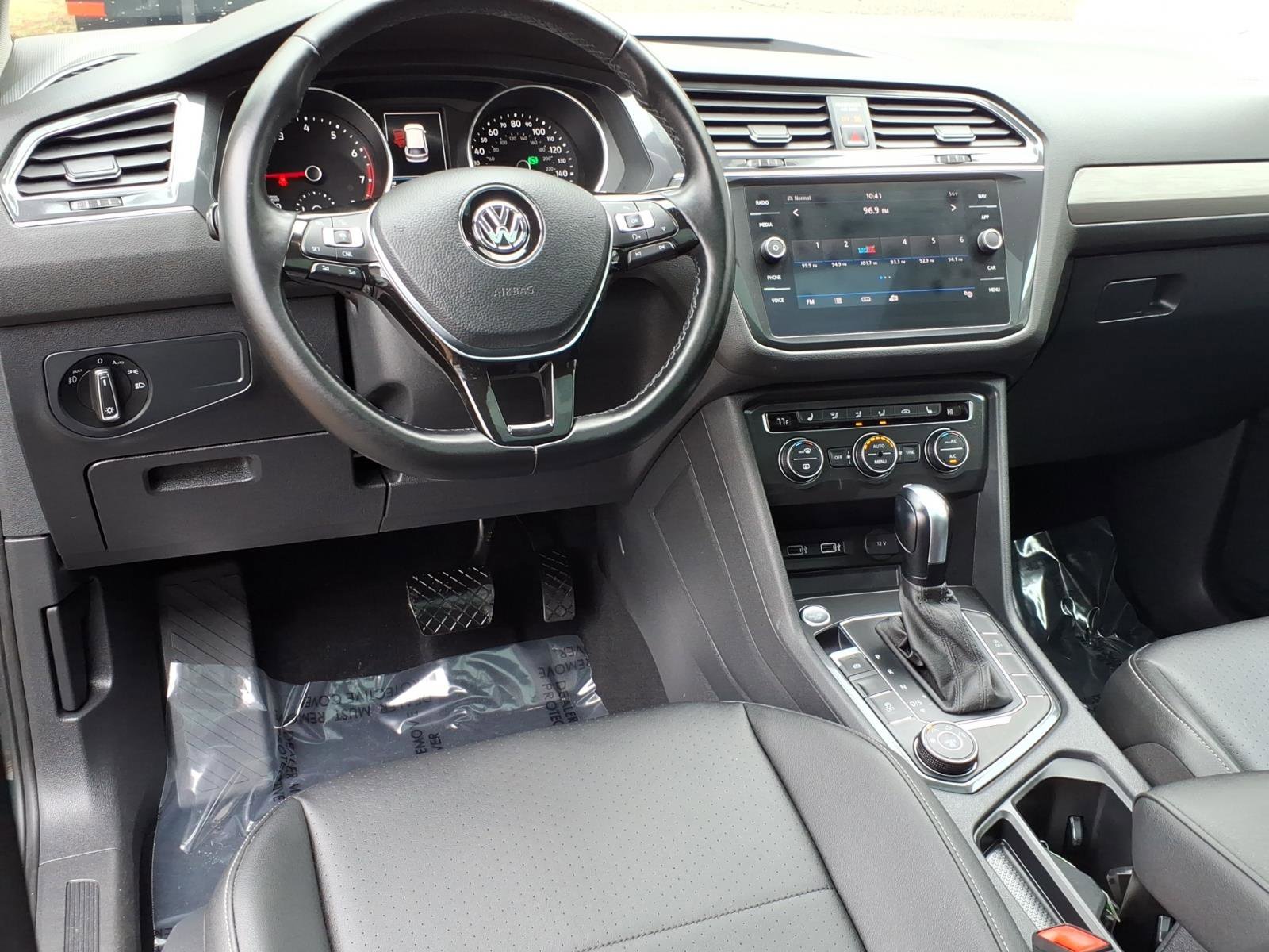 Used 2018 Volkswagen Tiguan SEL image 10