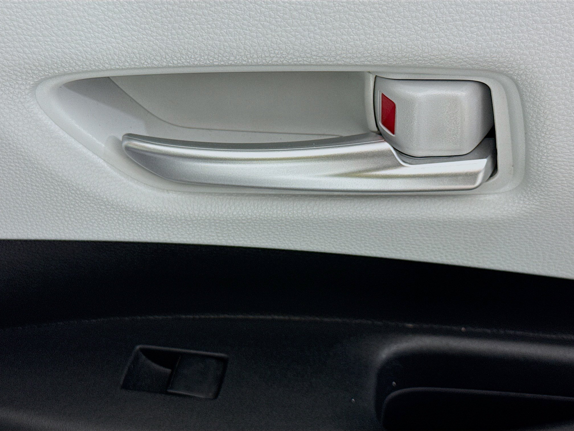 Used 2020 Toyota Corolla SE w/ SE Premium Package FWD image 29