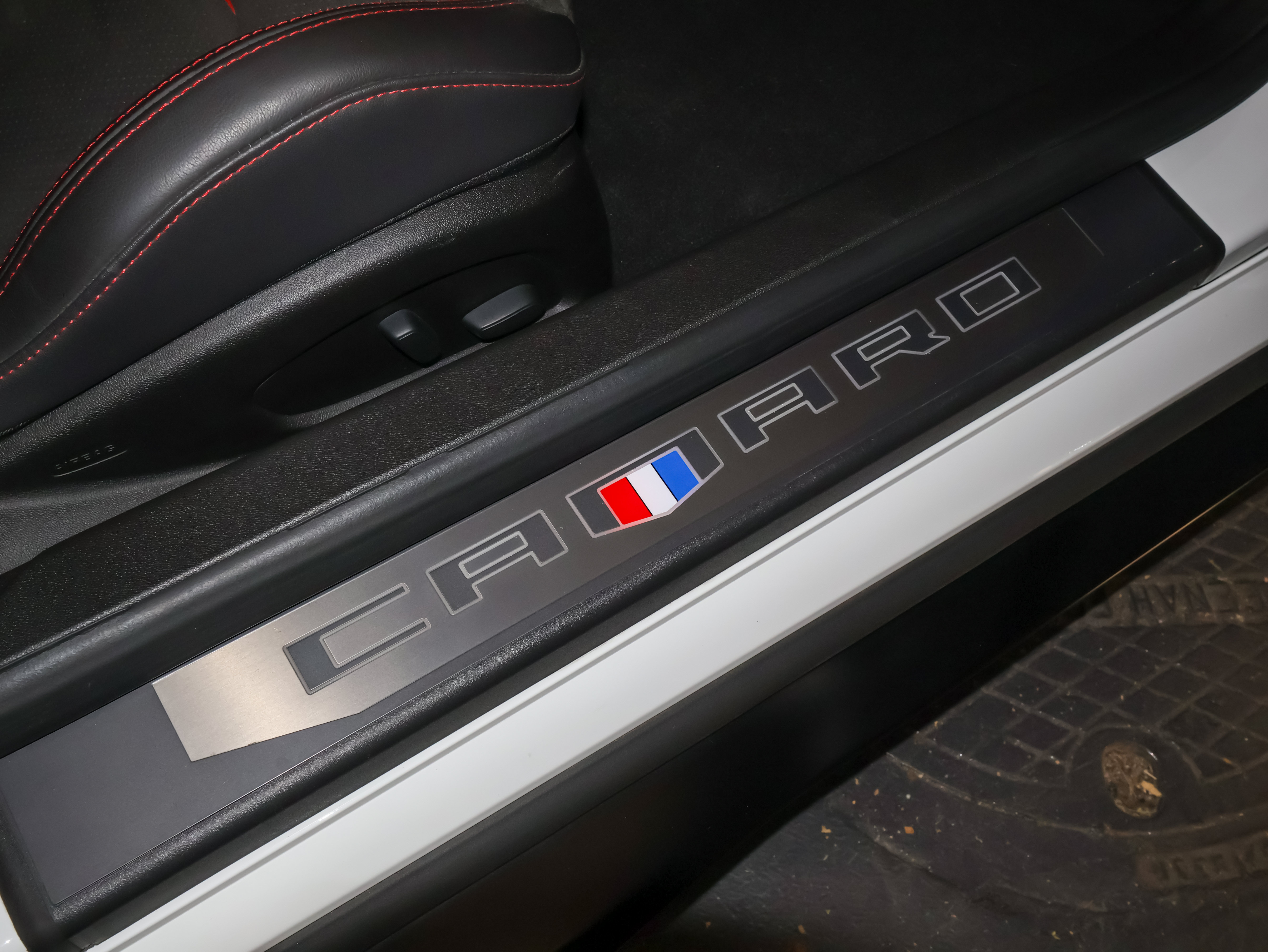 Used 2018 Chevrolet Camaro ZL1 RWD image 60
