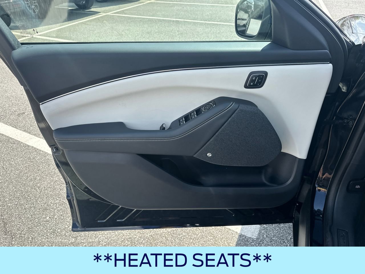 Certified 2025 Ford Mustang Mach-E Premium image 11