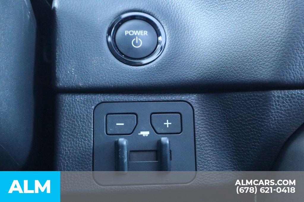 Used 2025 Toyota Sequoia Limited AWD/4WD image 38