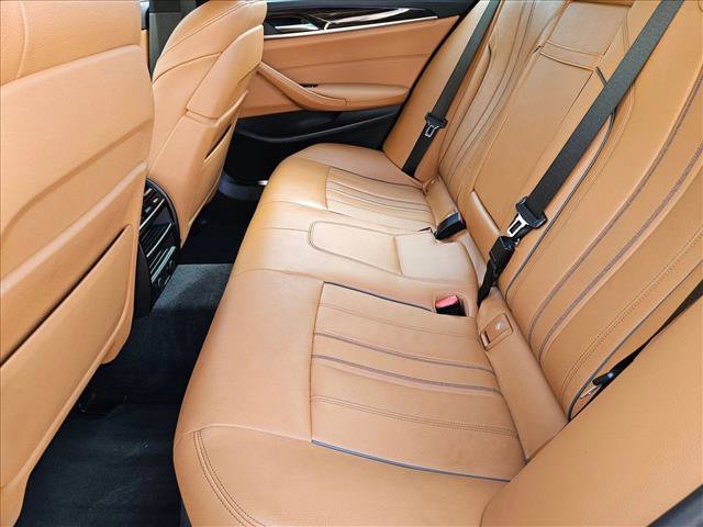 Used 2019 BMW 530e w/ Convenience Package image 18