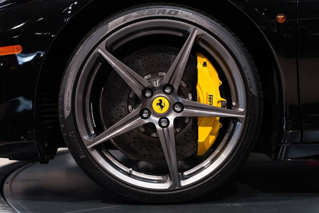 Certified 2014 Ferrari 458 Spider RWD image 13