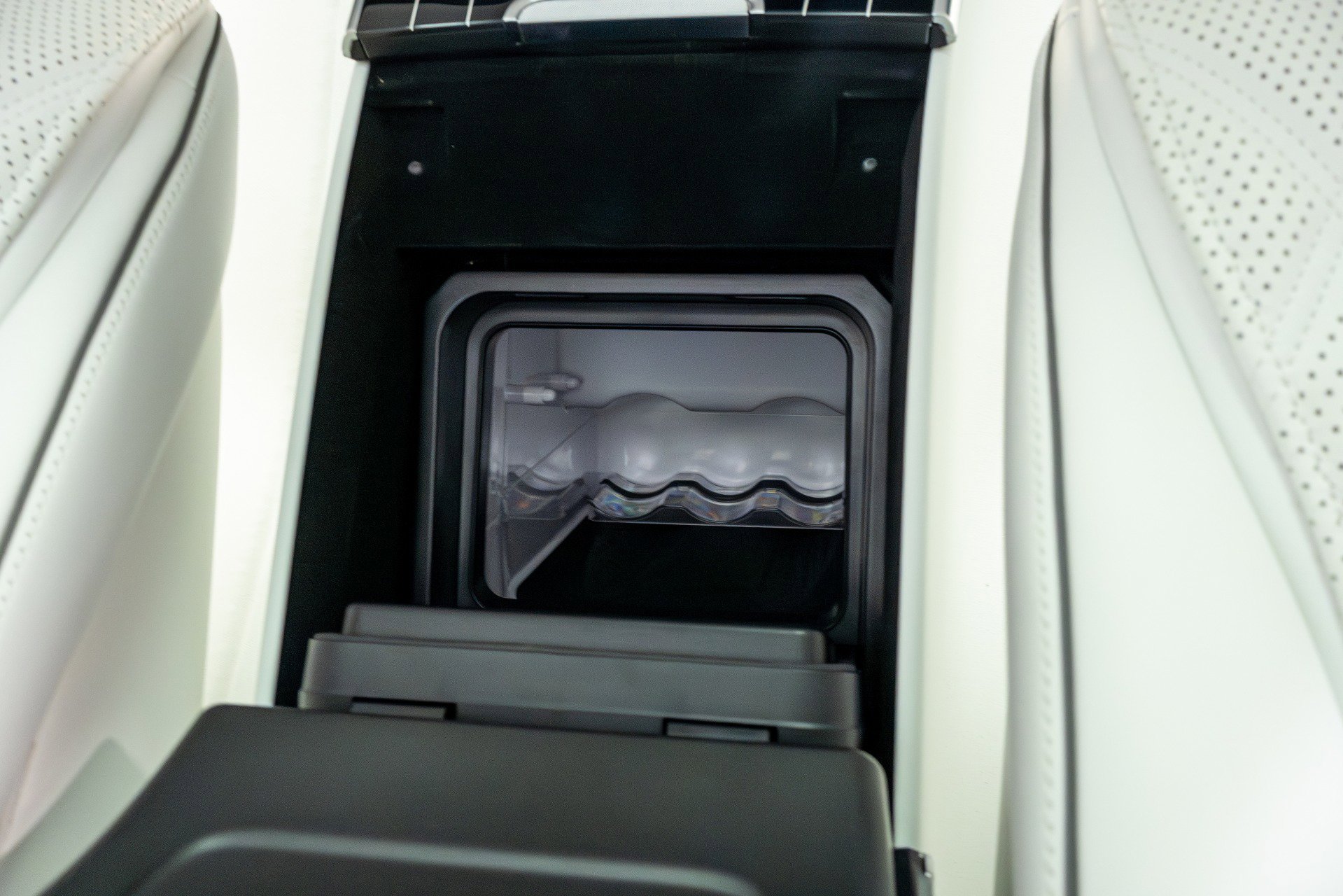 Used 2023 Mercedes-Benz Maybach S 680 4MATIC image 33