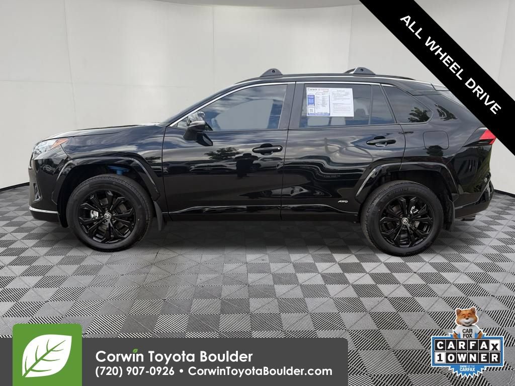 Used 2024 Toyota RAV4 SE w/ Convenience Package AWD/4WD image 4