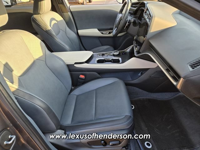 Used 2024 Lexus RZ 300e Premium w/ Technology Package FWD image 18
