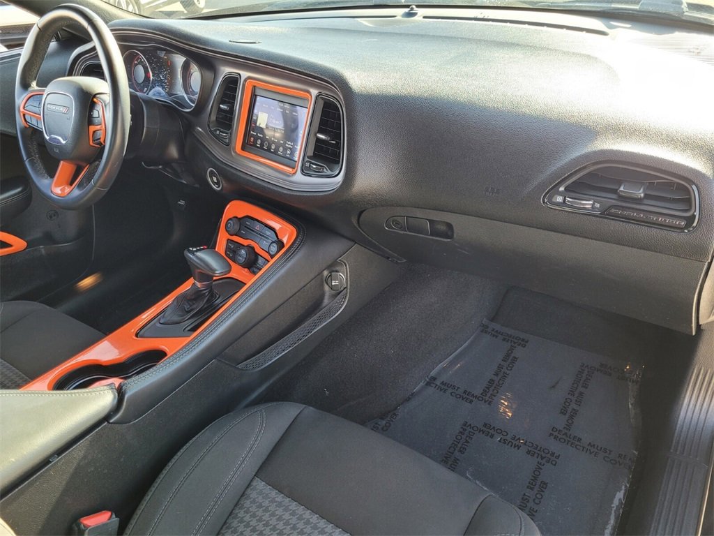 Used 2023 Dodge Challenger SXT image 11