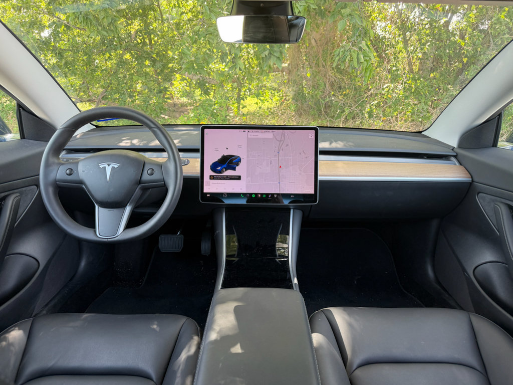 Used 2020 Tesla Model 3 Standard Range RWD image 12