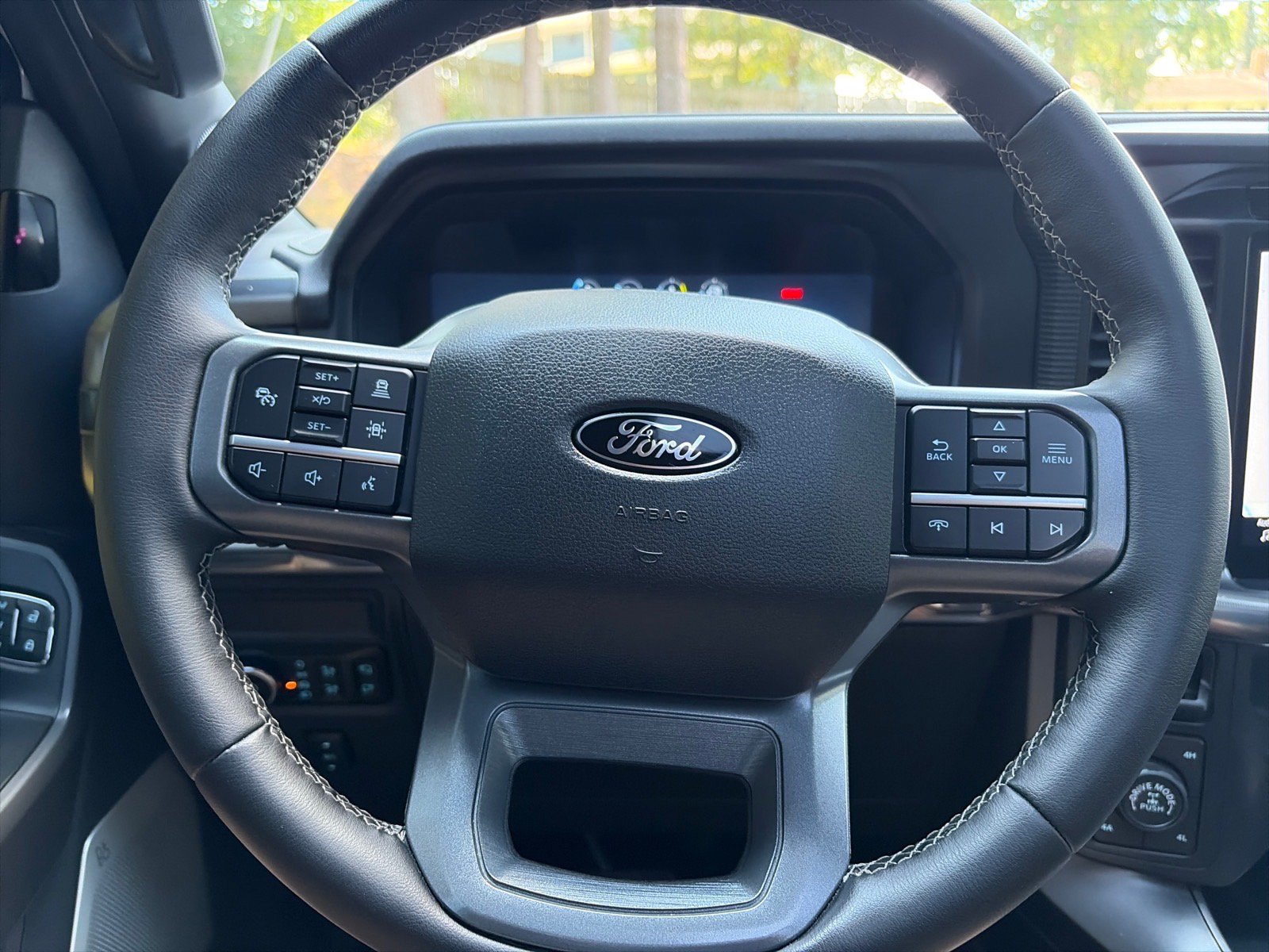 Used 2025 Ford F150 Lariat w/ Equipment Group 502A High AWD/4WD image 32