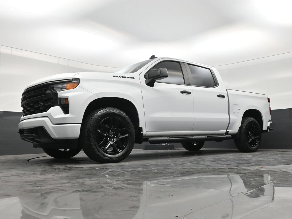 Used 2024 Chevrolet Silverado 1500 Custom w/ Turbomax Blackout Package RWD image 20