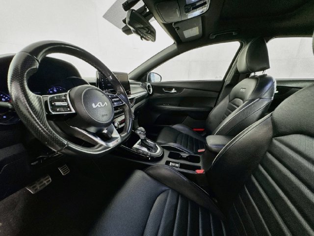Used 2024 Kia Forte GT-Line w/ GT-Line Premium Package FWD image 19