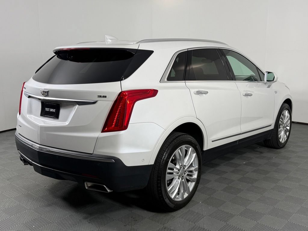 Used 2017 Cadillac XT5 Premium Luxury w/ Driver Assist Package AWD/4WD image 7