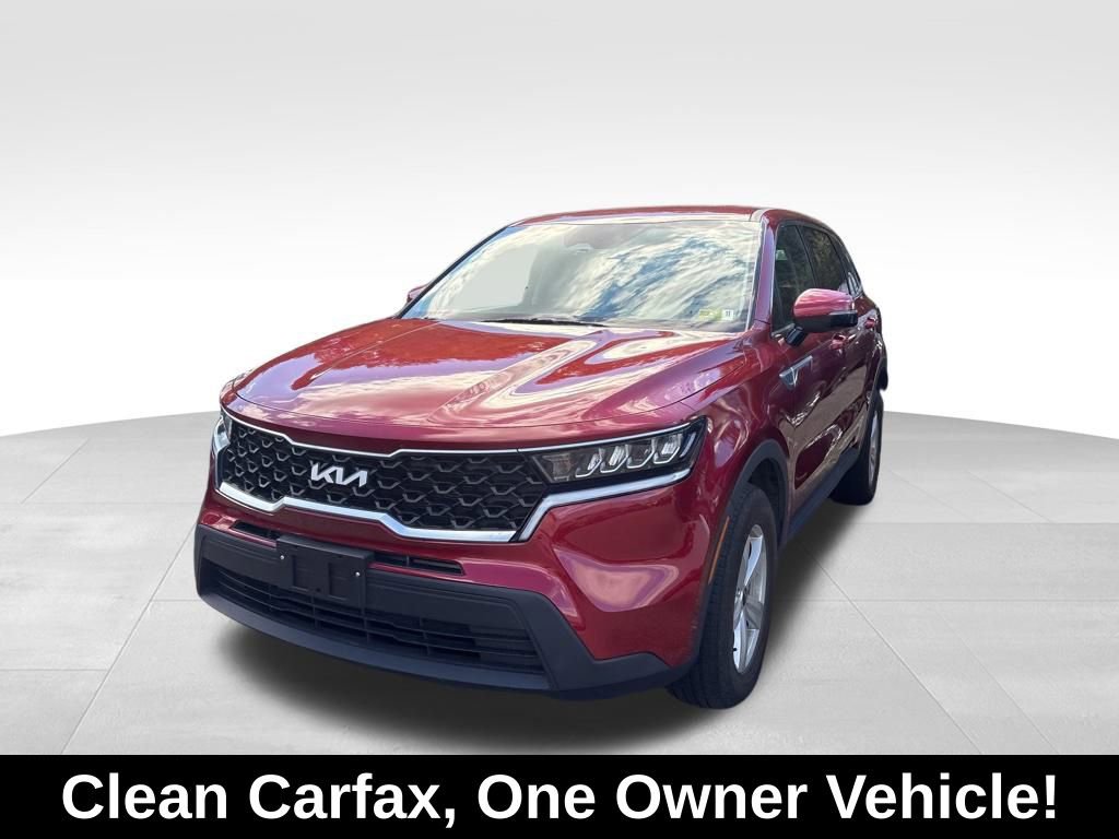 Used 2023 Kia Sorento LX image 3