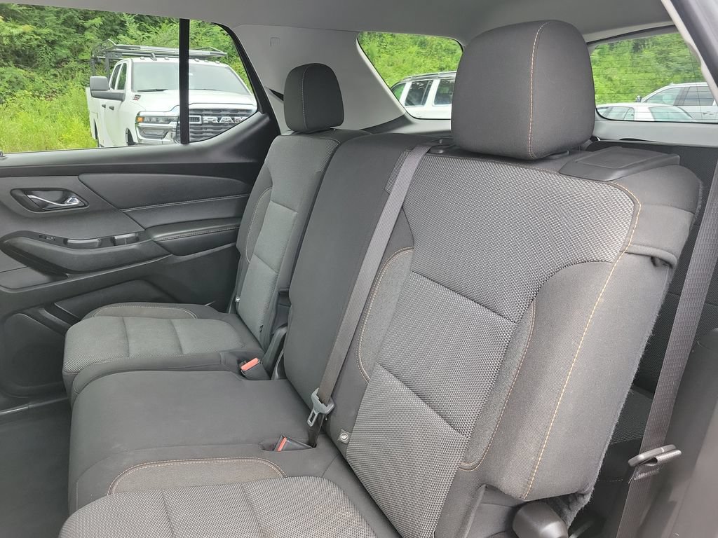 Used 2021 Chevrolet Traverse LS FWD image 29