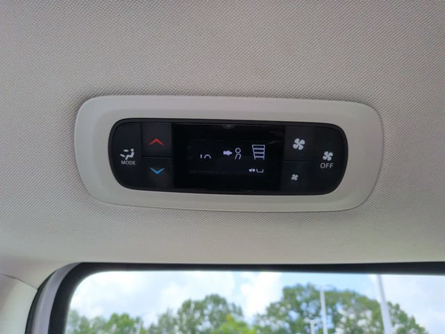 Used 2024 Chrysler Voyager LX FWD image 26
