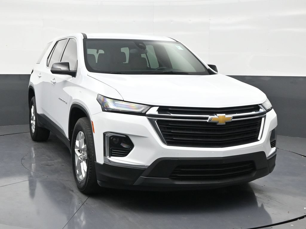 Used 2023 Chevrolet Traverse LS FWD image 7