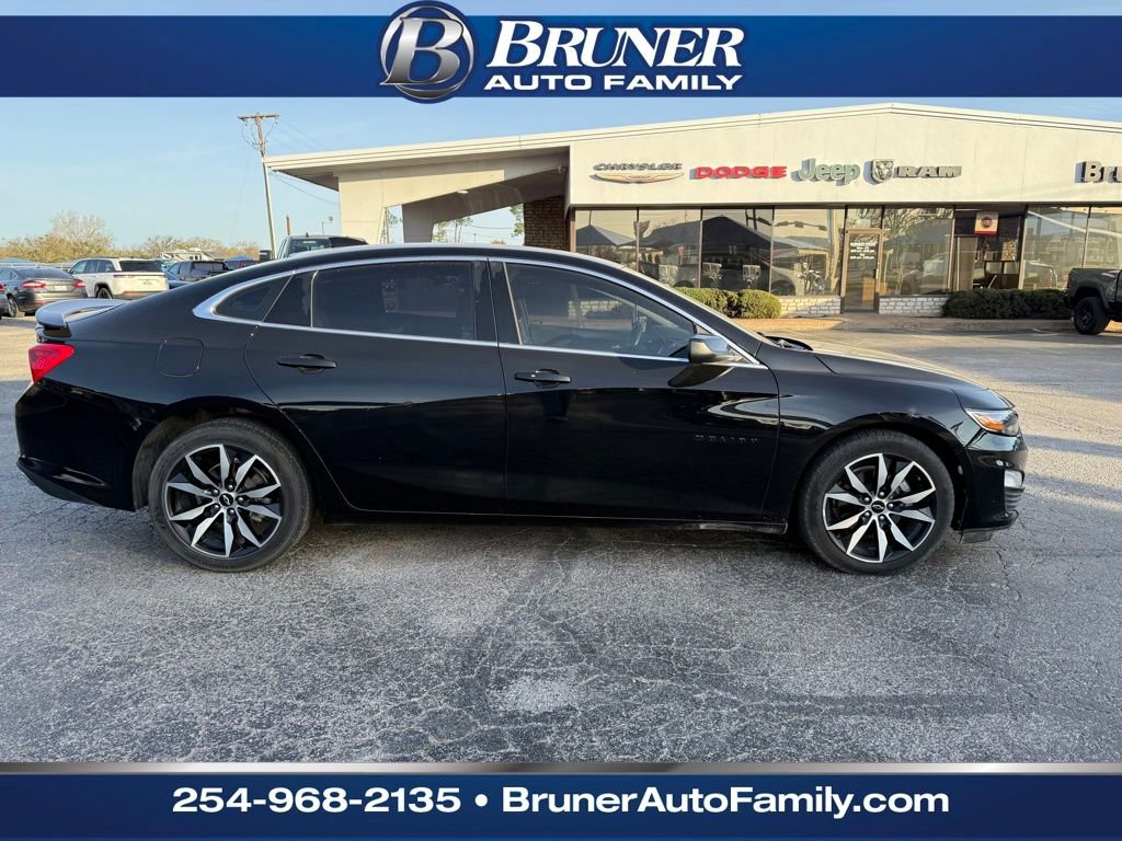 Used 2021 Chevrolet Malibu RS image 4