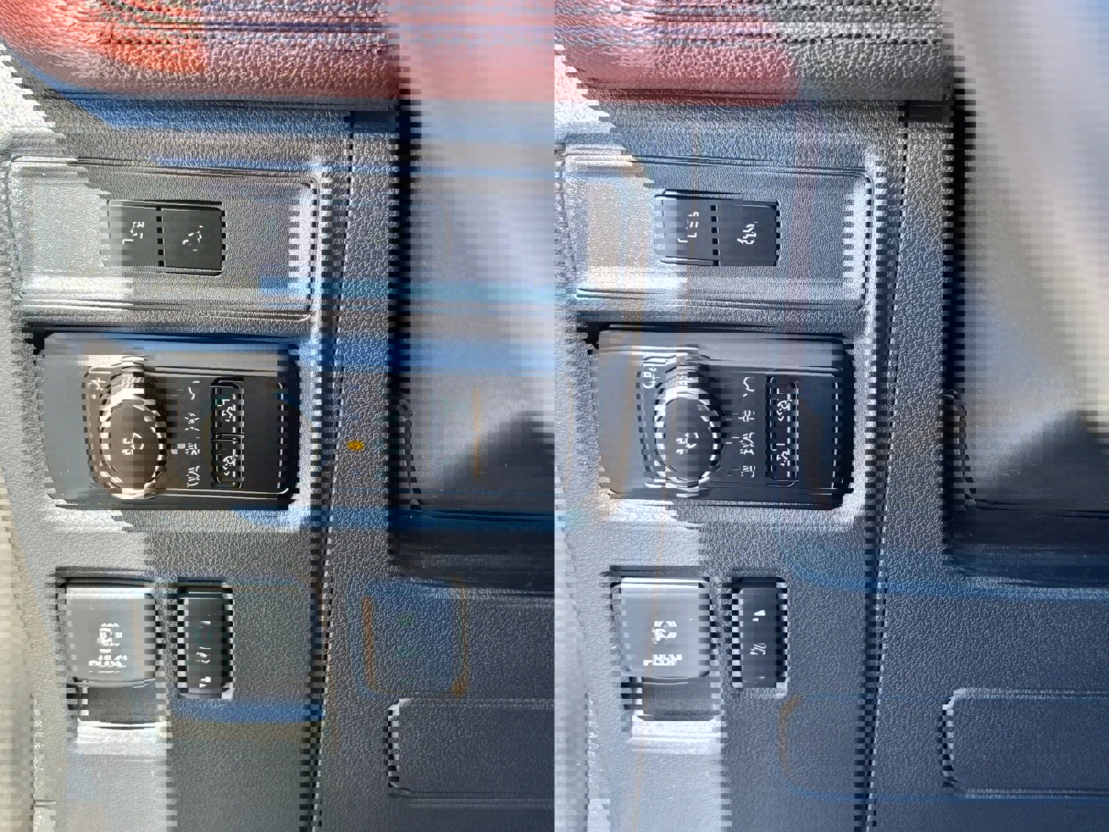 Used 2024 Ford Expedition Limited image 27