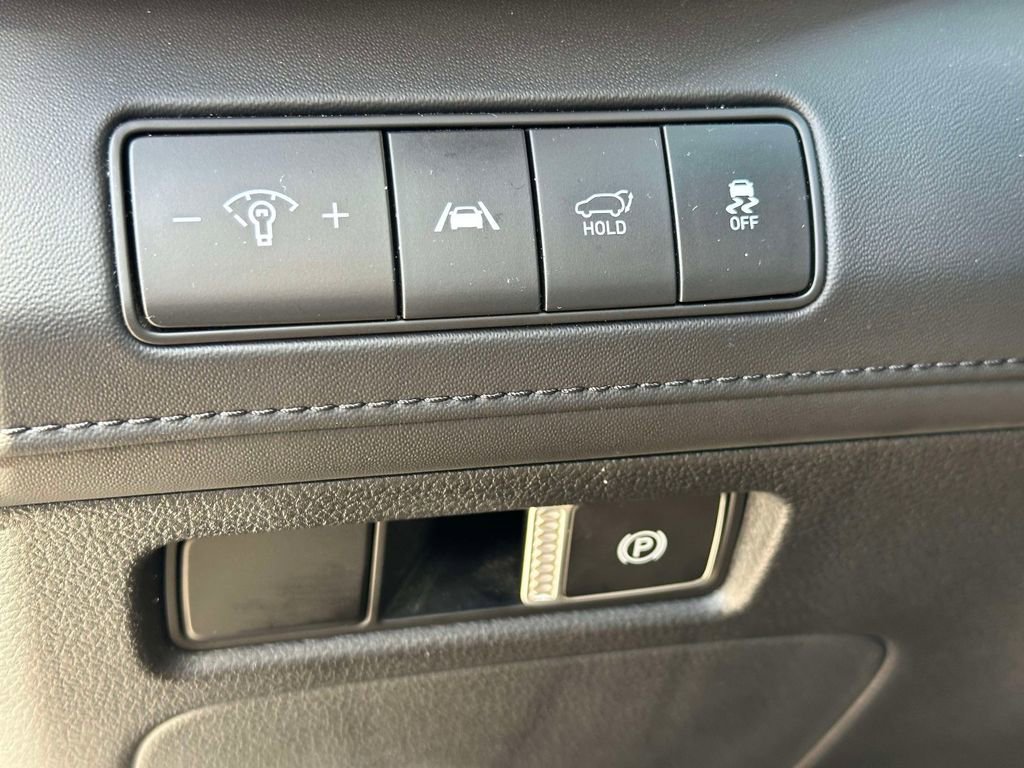 Used 2023 Hyundai Santa Fe Calligraphy image 21