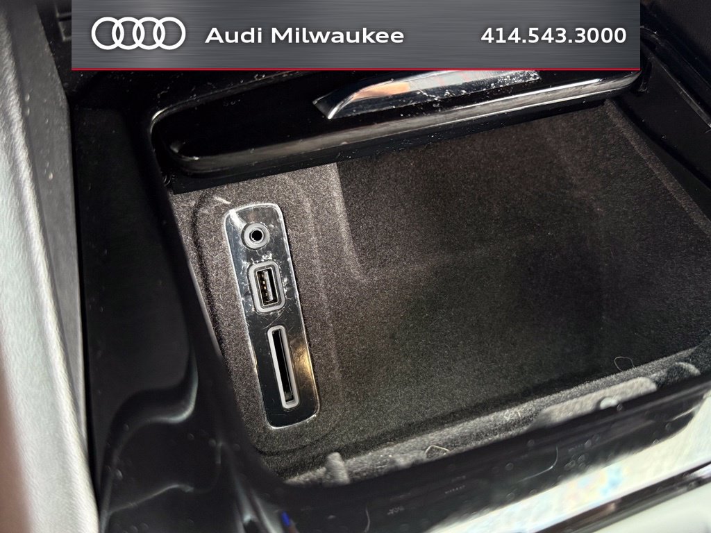 Used 2021 Maserati Levante AWD/4WD image 26